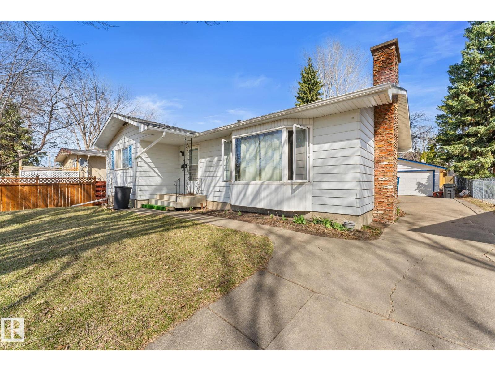 3 Lueders CO, Sherwood Park