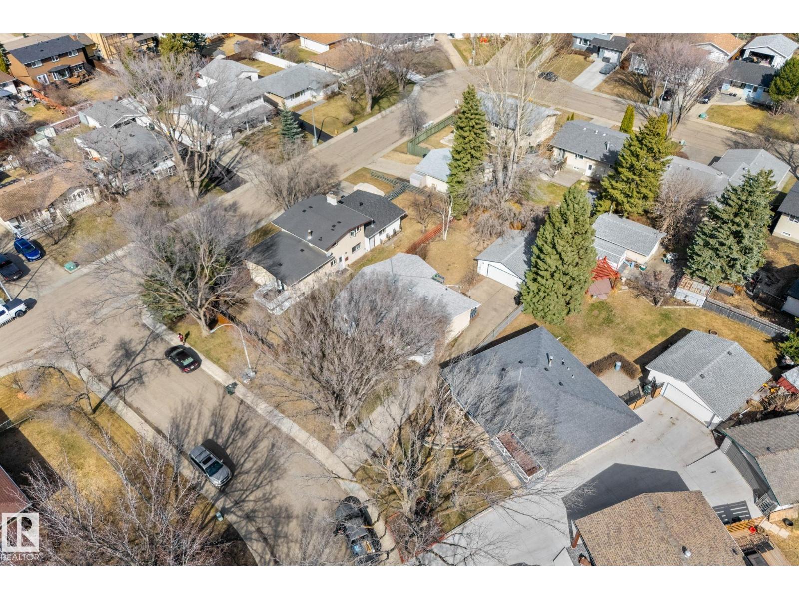 3 Lueders CO, Sherwood Park