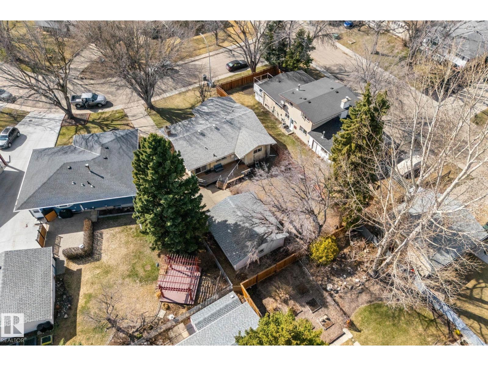 3 Lueders CO, Sherwood Park
