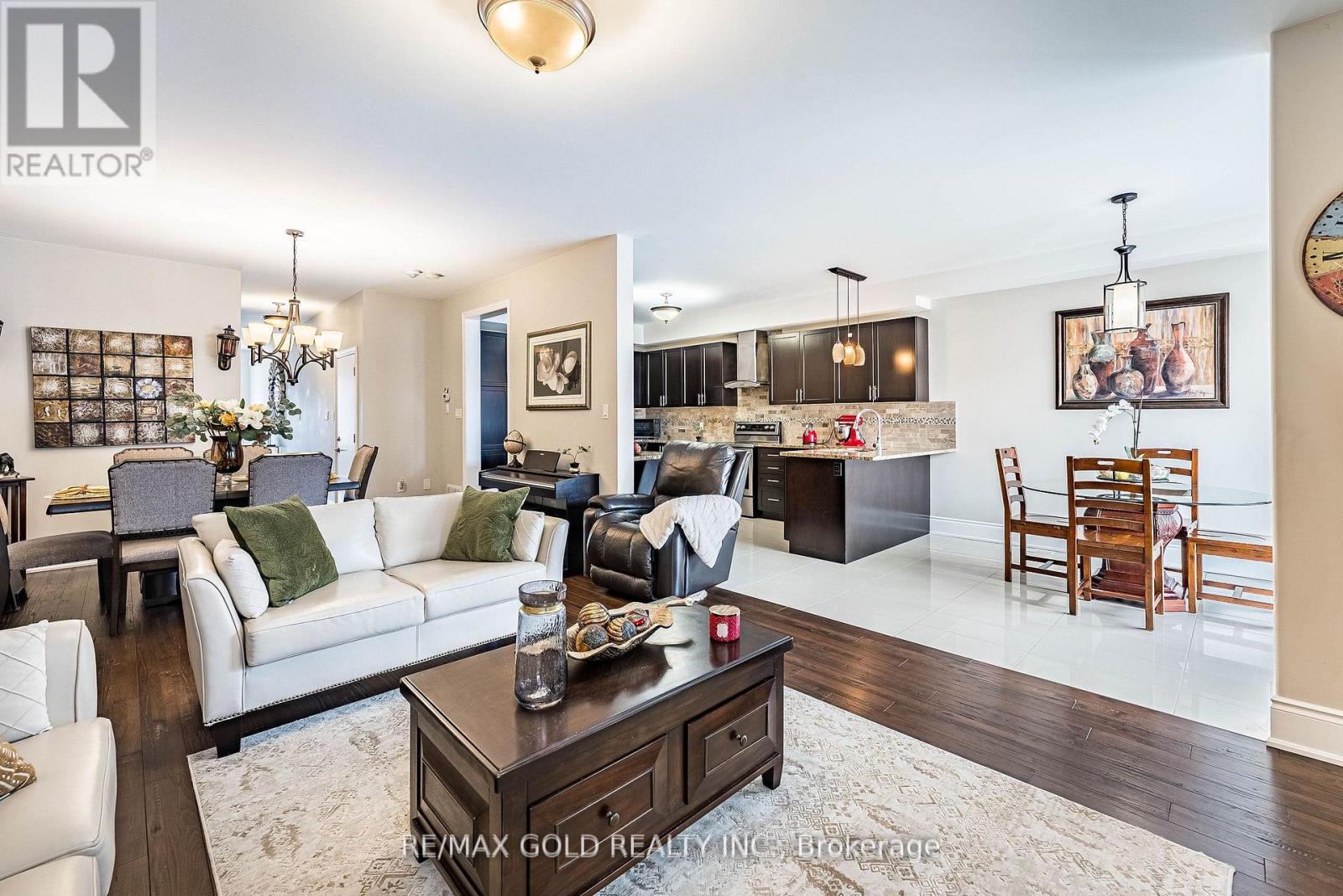 74 WALKER BOULEVARD - 15