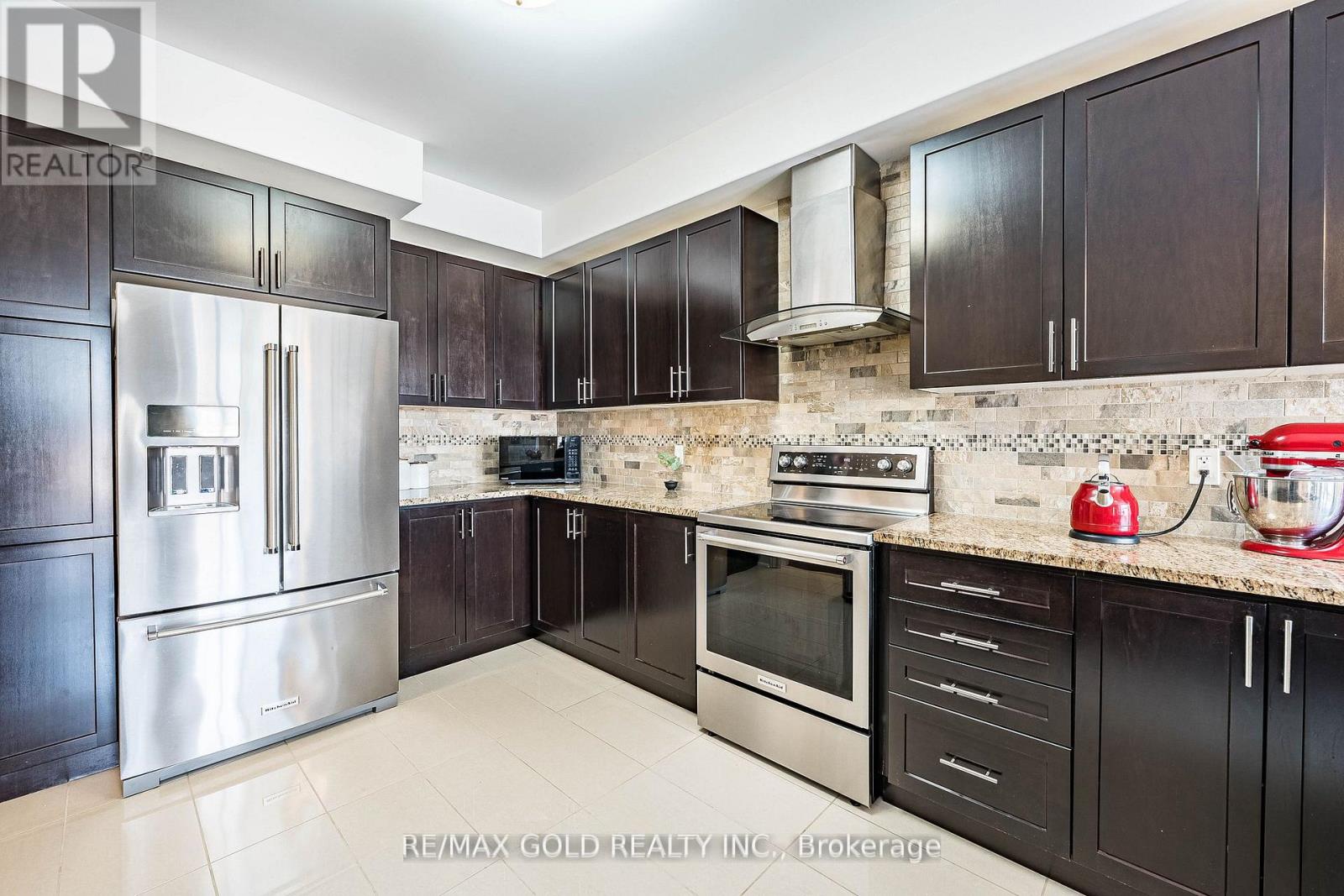 74 WALKER BOULEVARD - 20