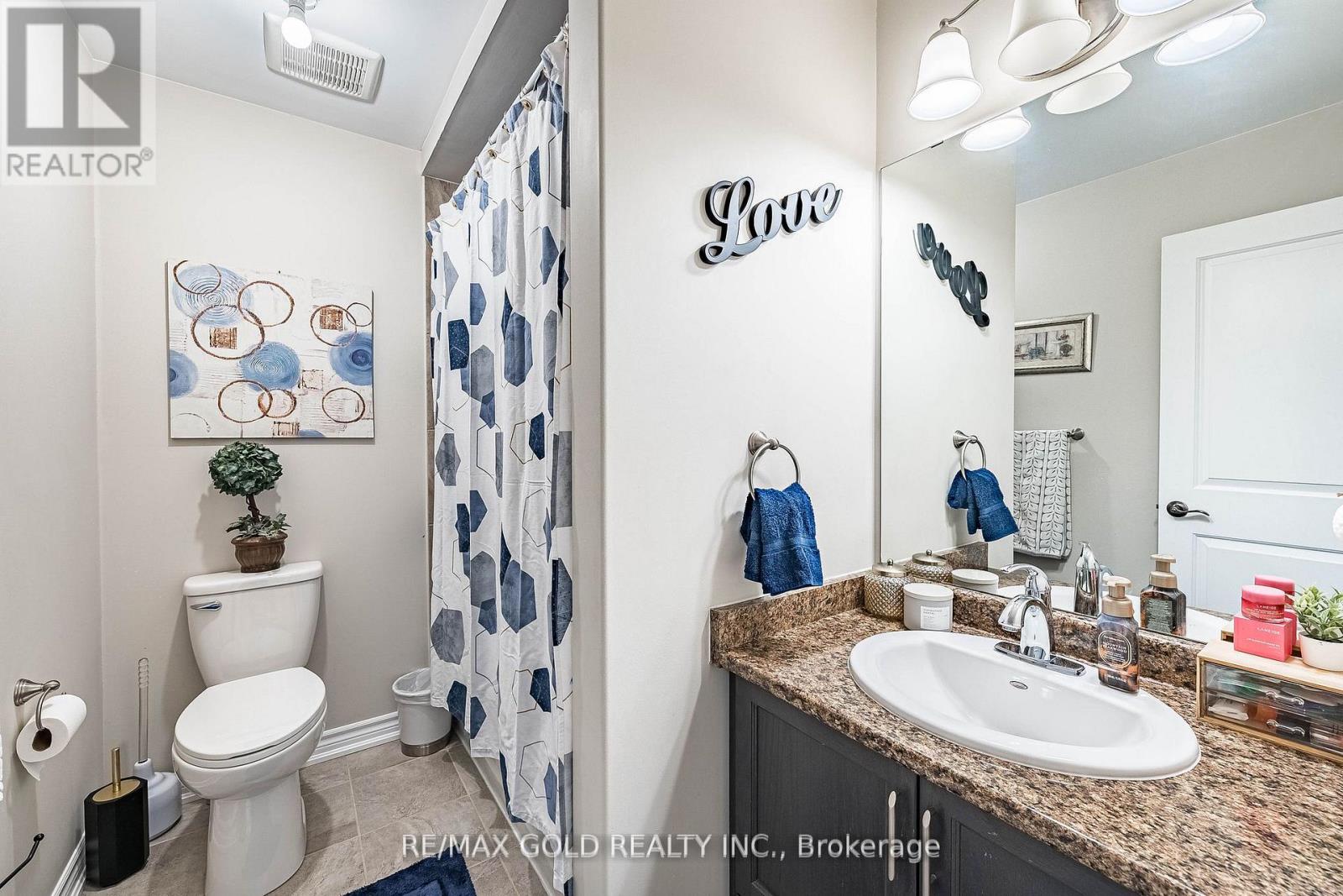 74 WALKER BOULEVARD - 34