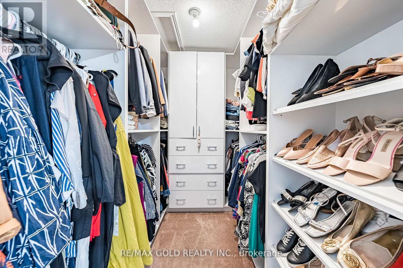 74 WALKER BOULEVARD - 40