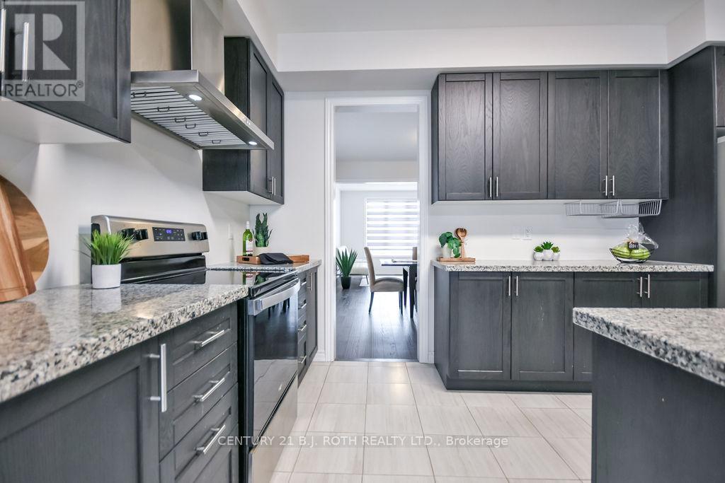 1521 BRODERICK STREET - 12
