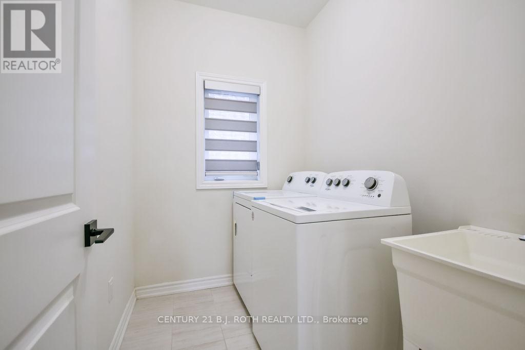 1521 BRODERICK STREET - 29