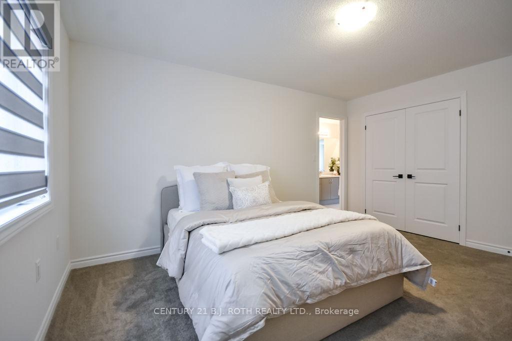 1521 BRODERICK STREET - 33
