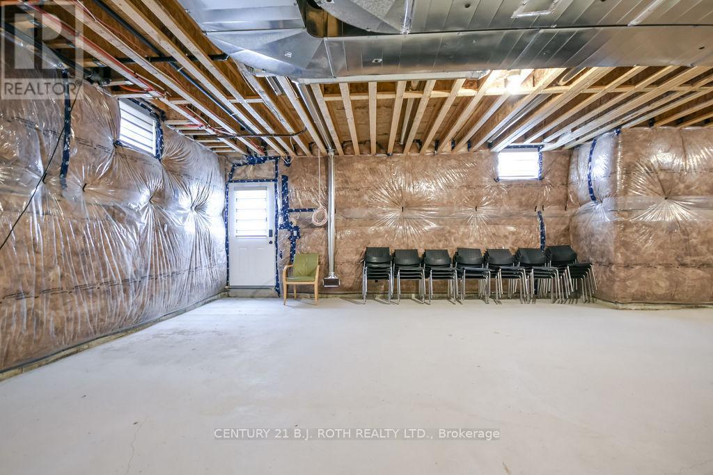 1521 BRODERICK STREET - 40