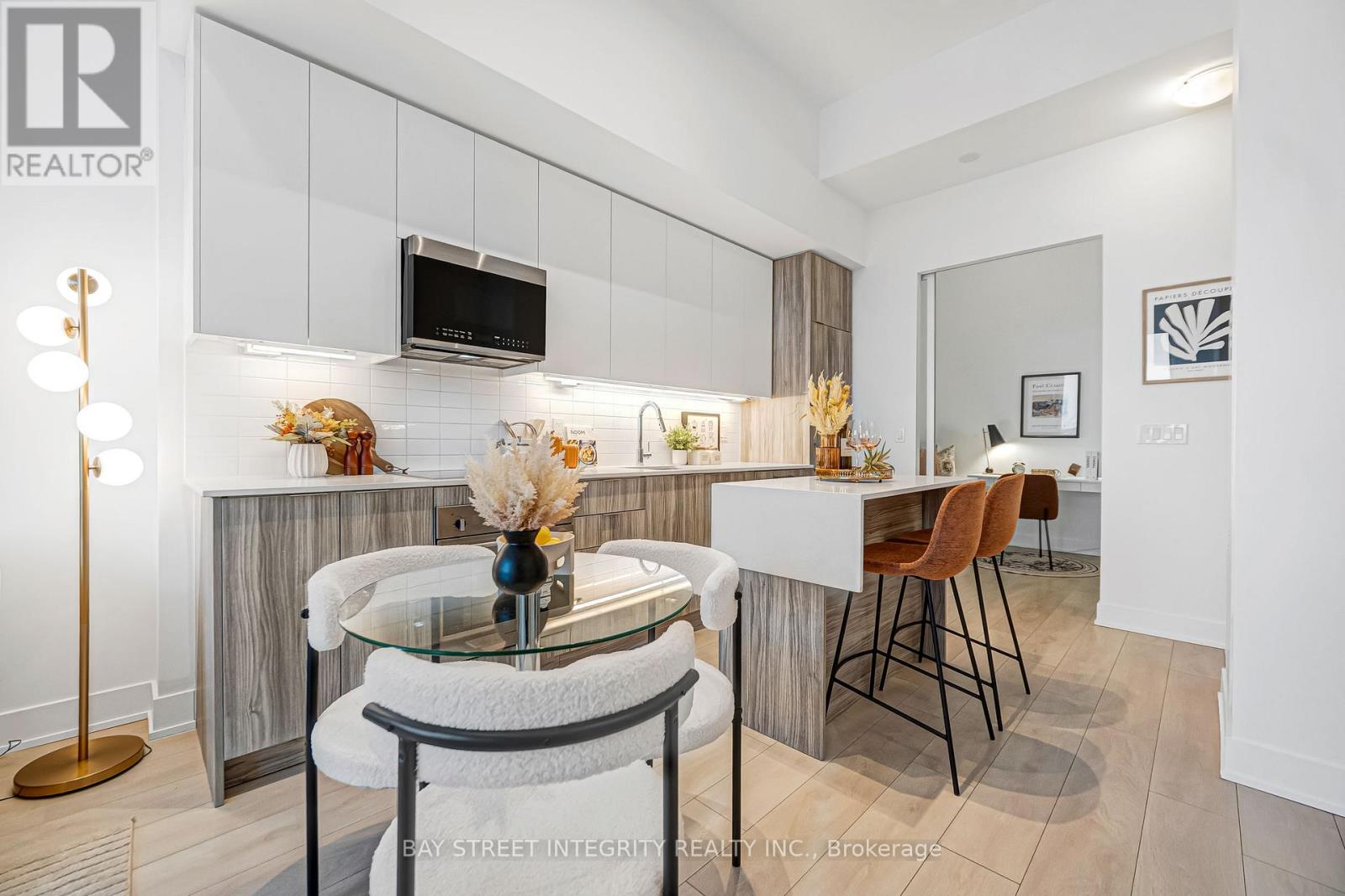 #326 2485 TAUNTON ROAD - 18