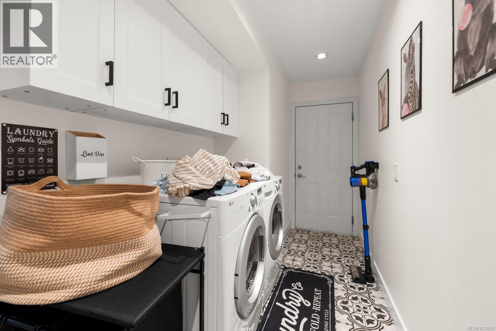 3213 Ernhill Pl - 24