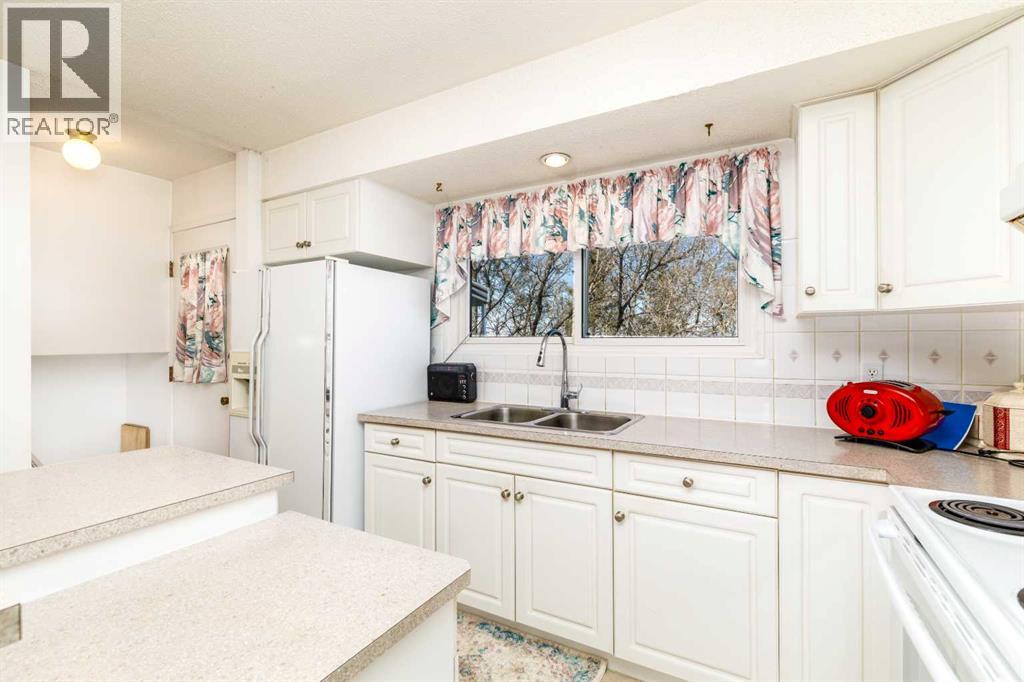 90 Welton Crescent, Red Deer