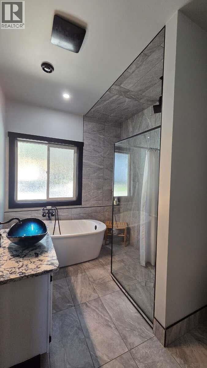 10795 Westshore Road - 20