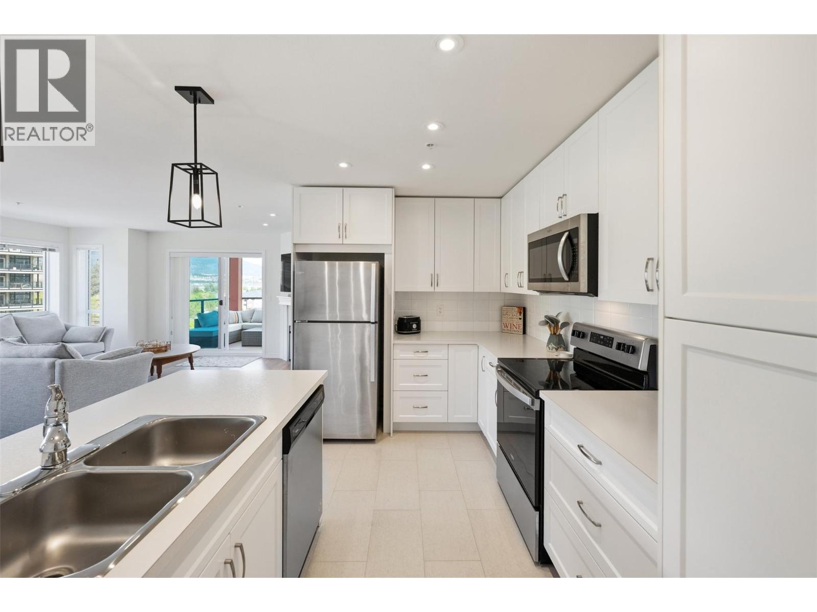 3346 Skaha Lake Road Unit# 703, Penticton
