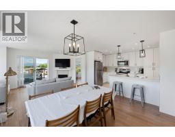 703 3346 Skaha Lake Road, Penticton