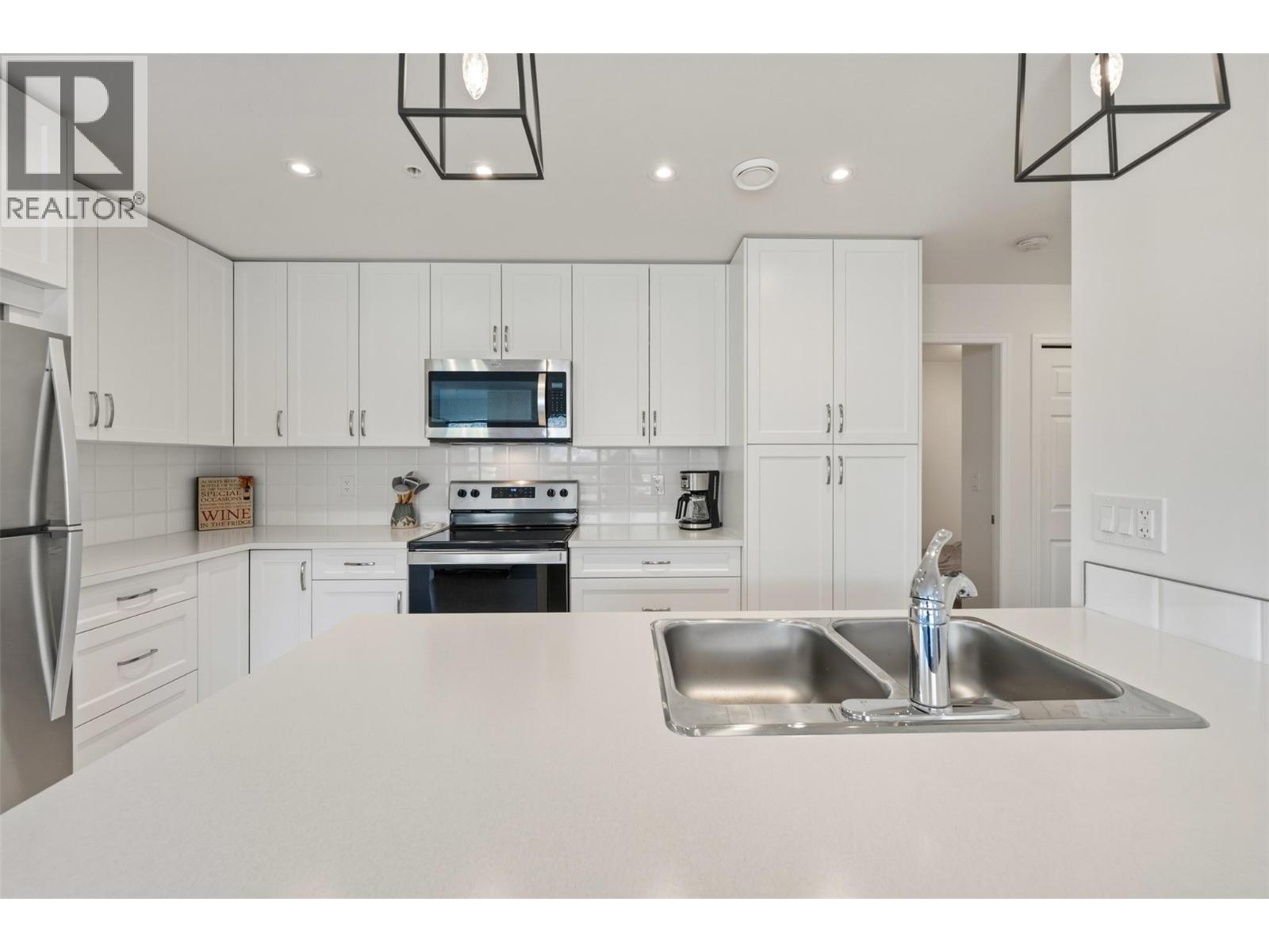 3346 Skaha Lake Road Unit# 703, Penticton