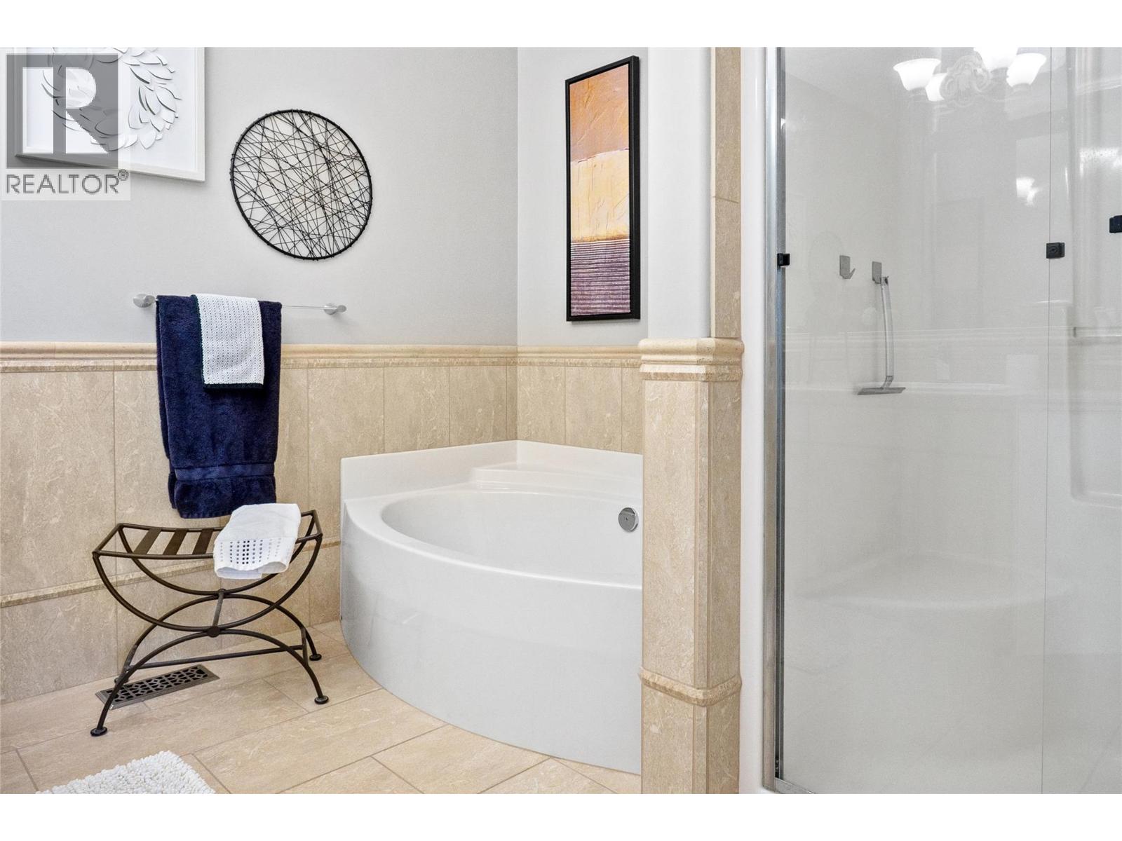 2213 Waddington Court Unit# 14, Kelowna