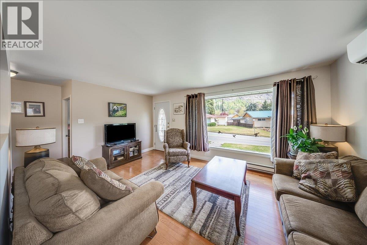 1107 Marianna Crescent - 10
