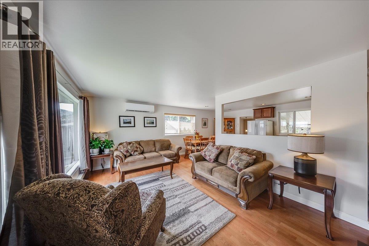 1107 Marianna Crescent, Trail