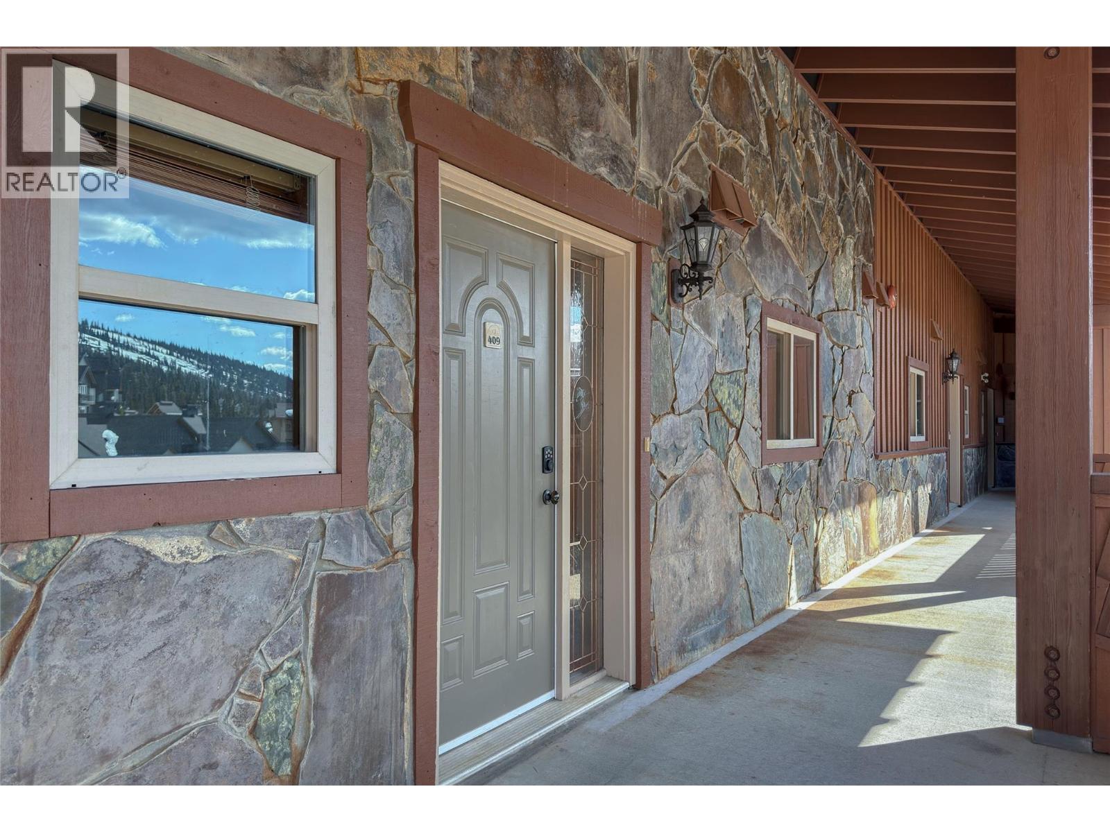 250 Feathertop Way Unit# 409, Kelowna