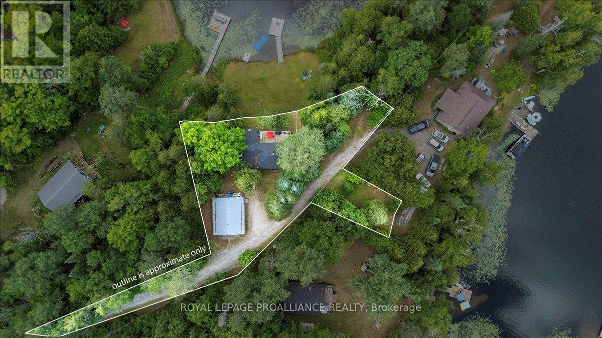 17 HALCOMB LANE - 7