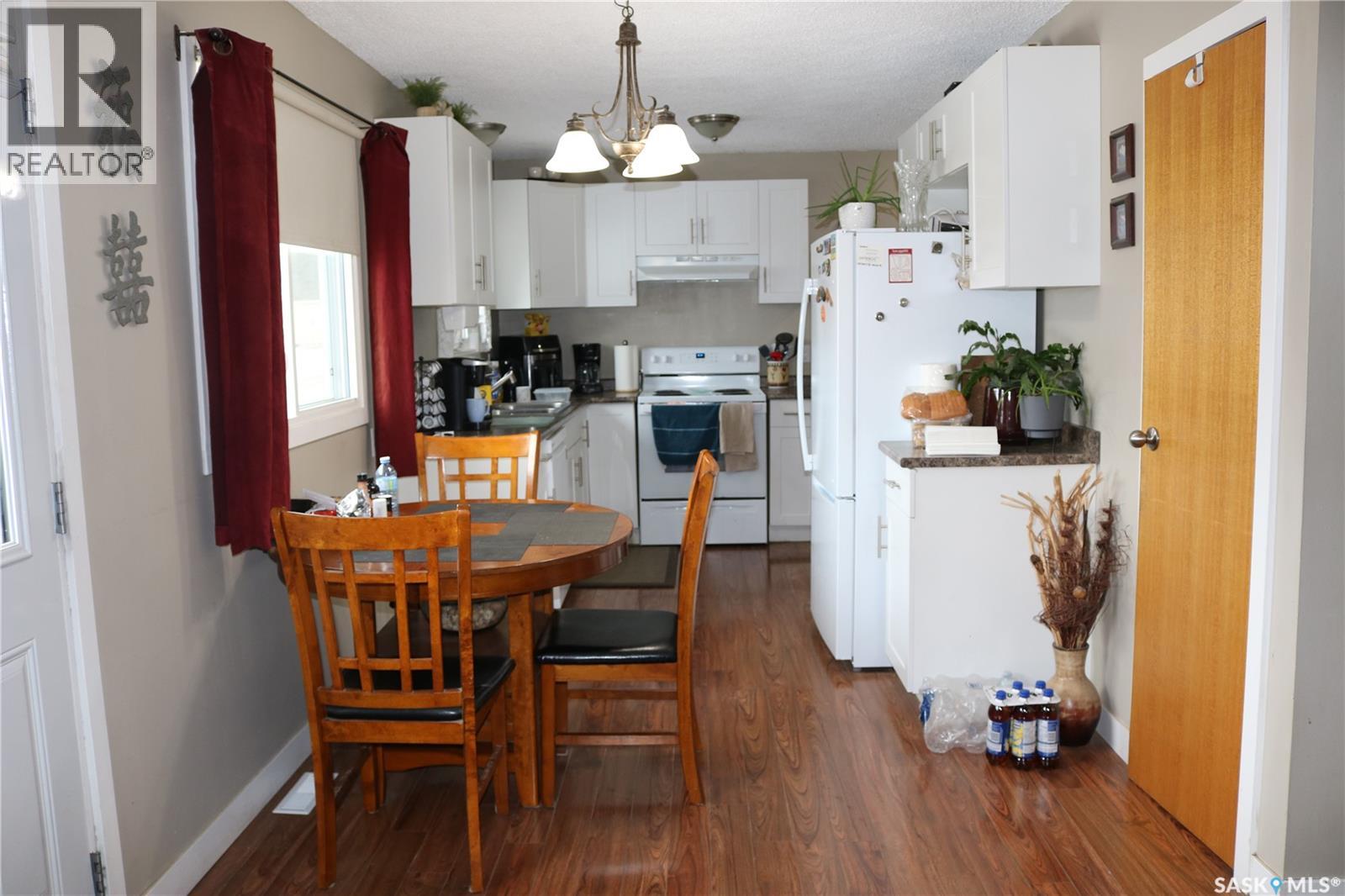 105 Garry STREET - 5
