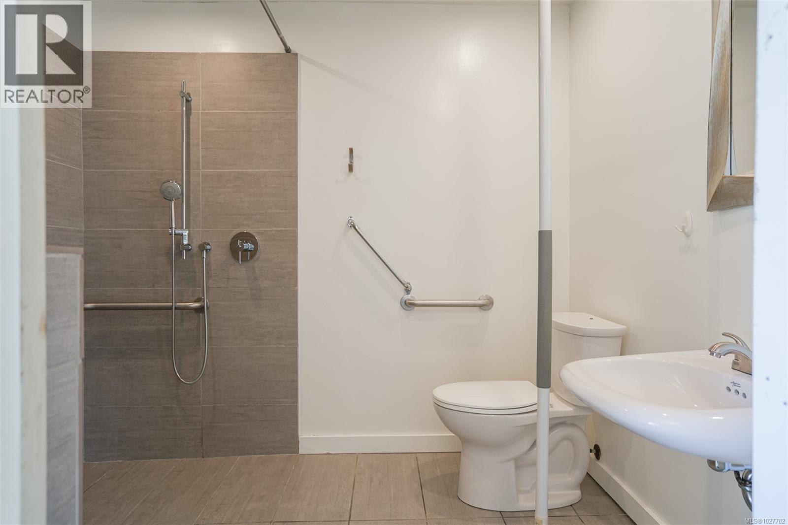 4987 Gertrude St - 41