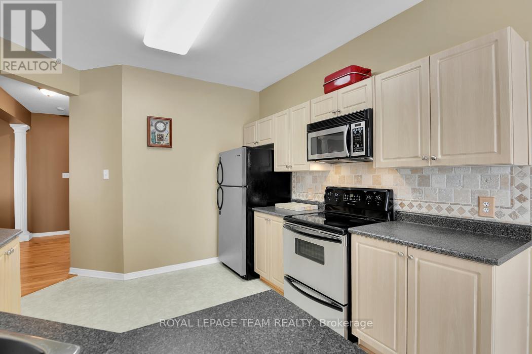 162 REDCLIFF AVENUE - 11