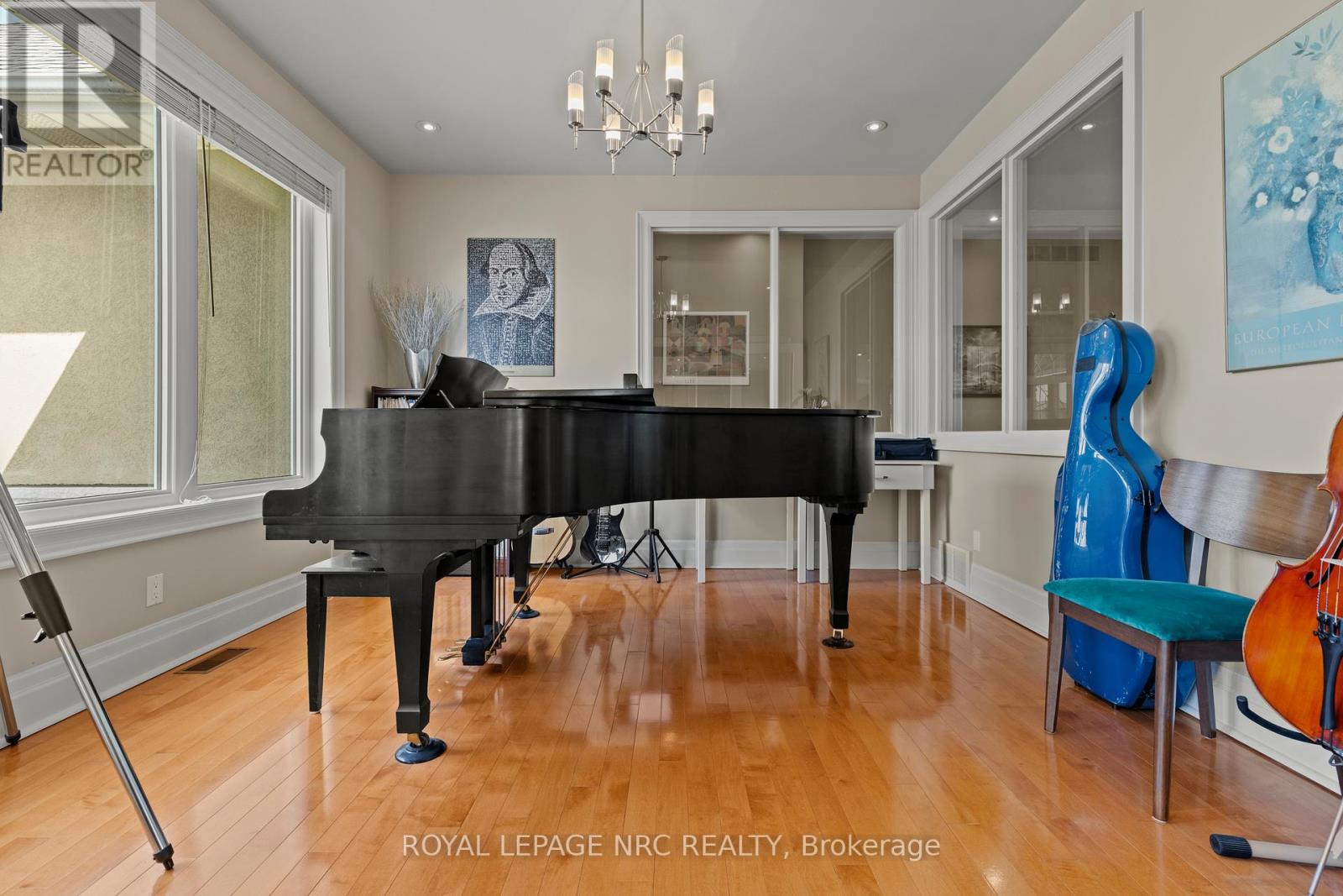 2615 MILLER ROAD - 13