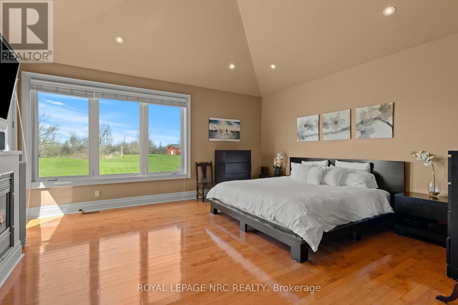 2615 MILLER ROAD - 23