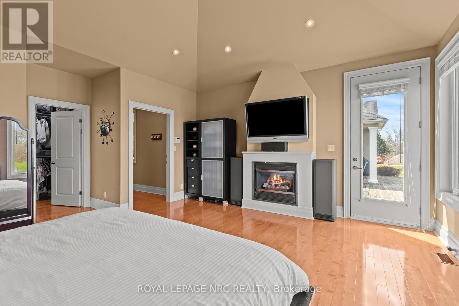 2615 MILLER ROAD - 24