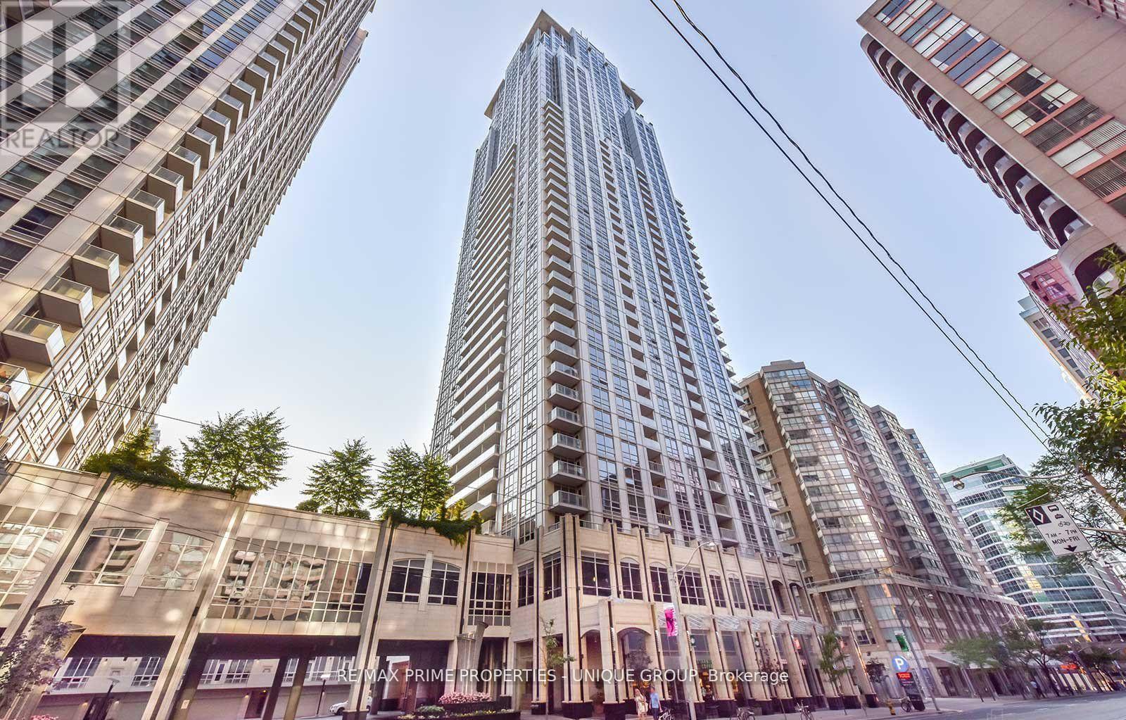 Listing photo of 3710 - 761 BAY STREET