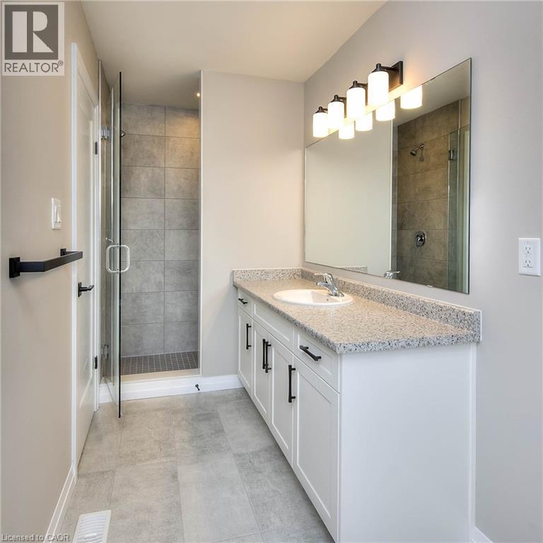 689 MYERS Road Unit# 8, Cambridge, Ontario, N1R5S2 — Photo 8