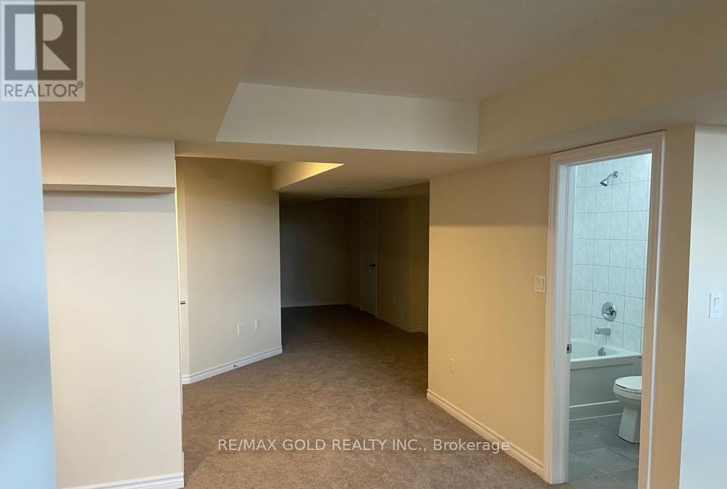 206 RONALD GUSCOTT STREET - 13