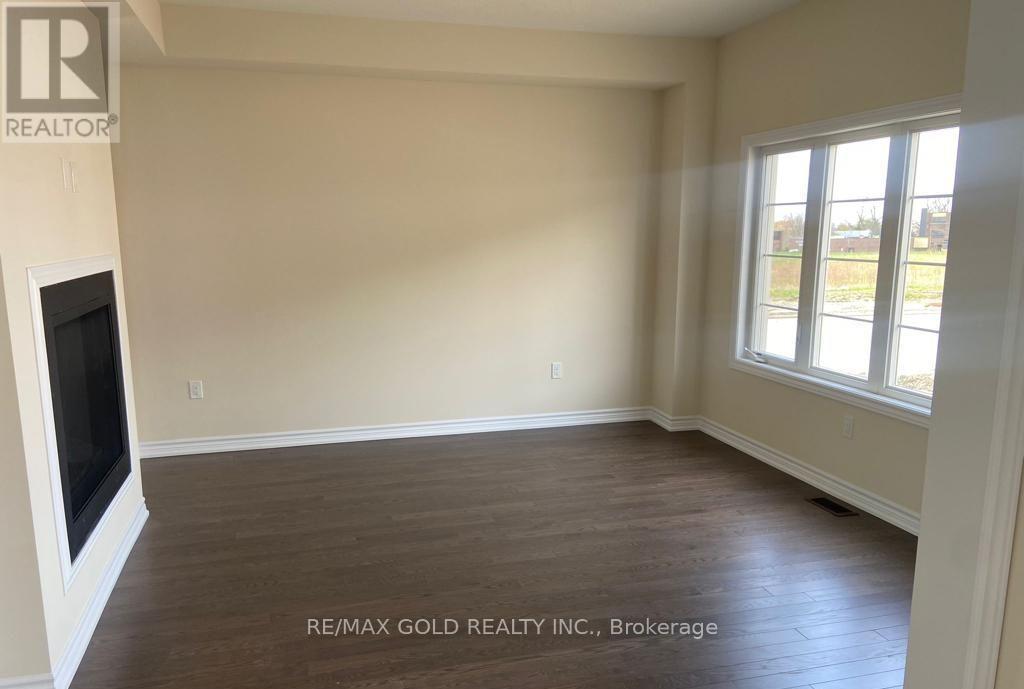 206 RONALD GUSCOTT STREET - 19