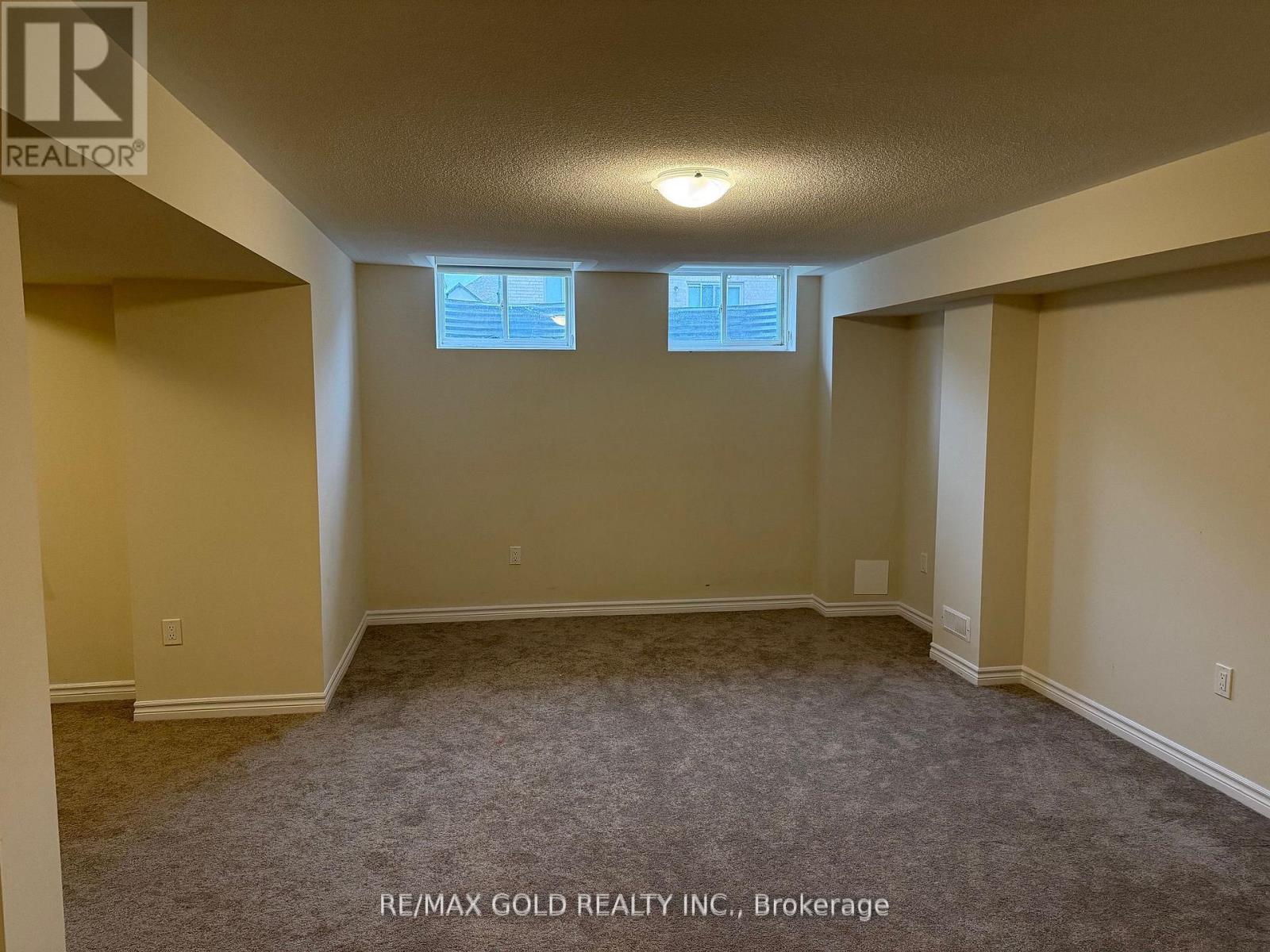 206 RONALD GUSCOTT STREET - 21