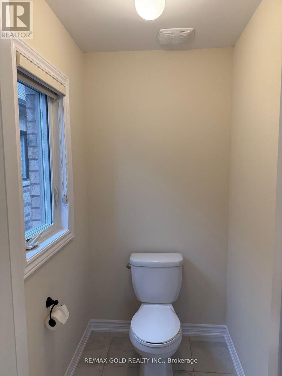206 RONALD GUSCOTT STREET - 27