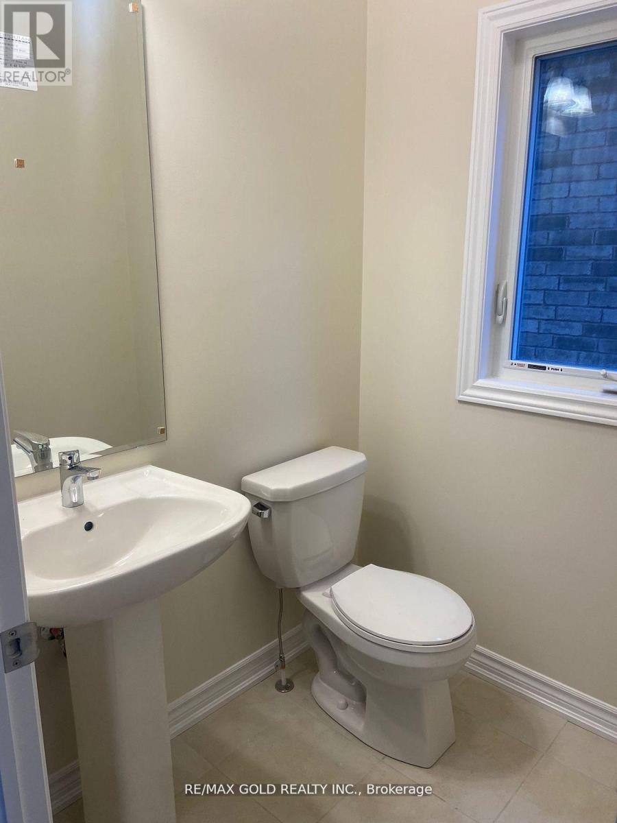 206 RONALD GUSCOTT STREET - 6