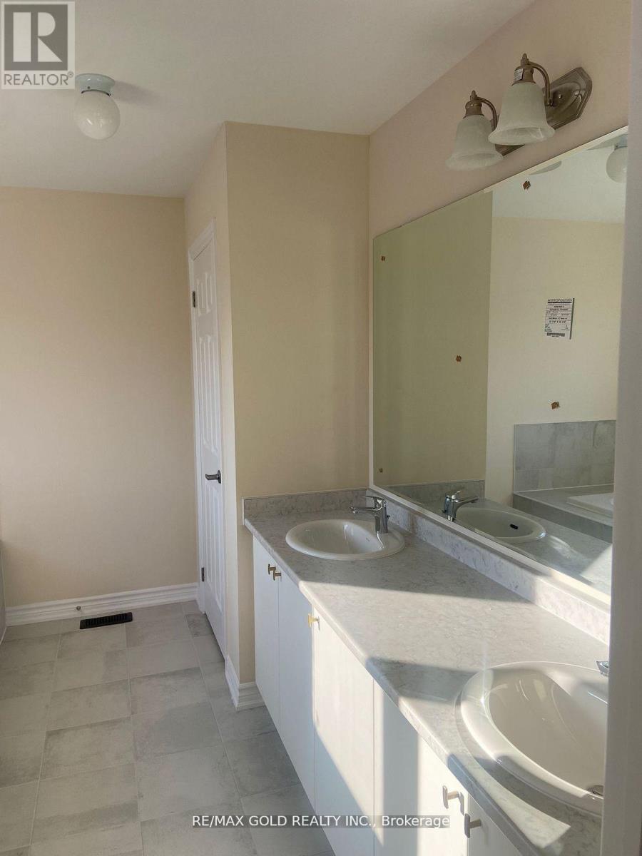 206 RONALD GUSCOTT STREET - 8