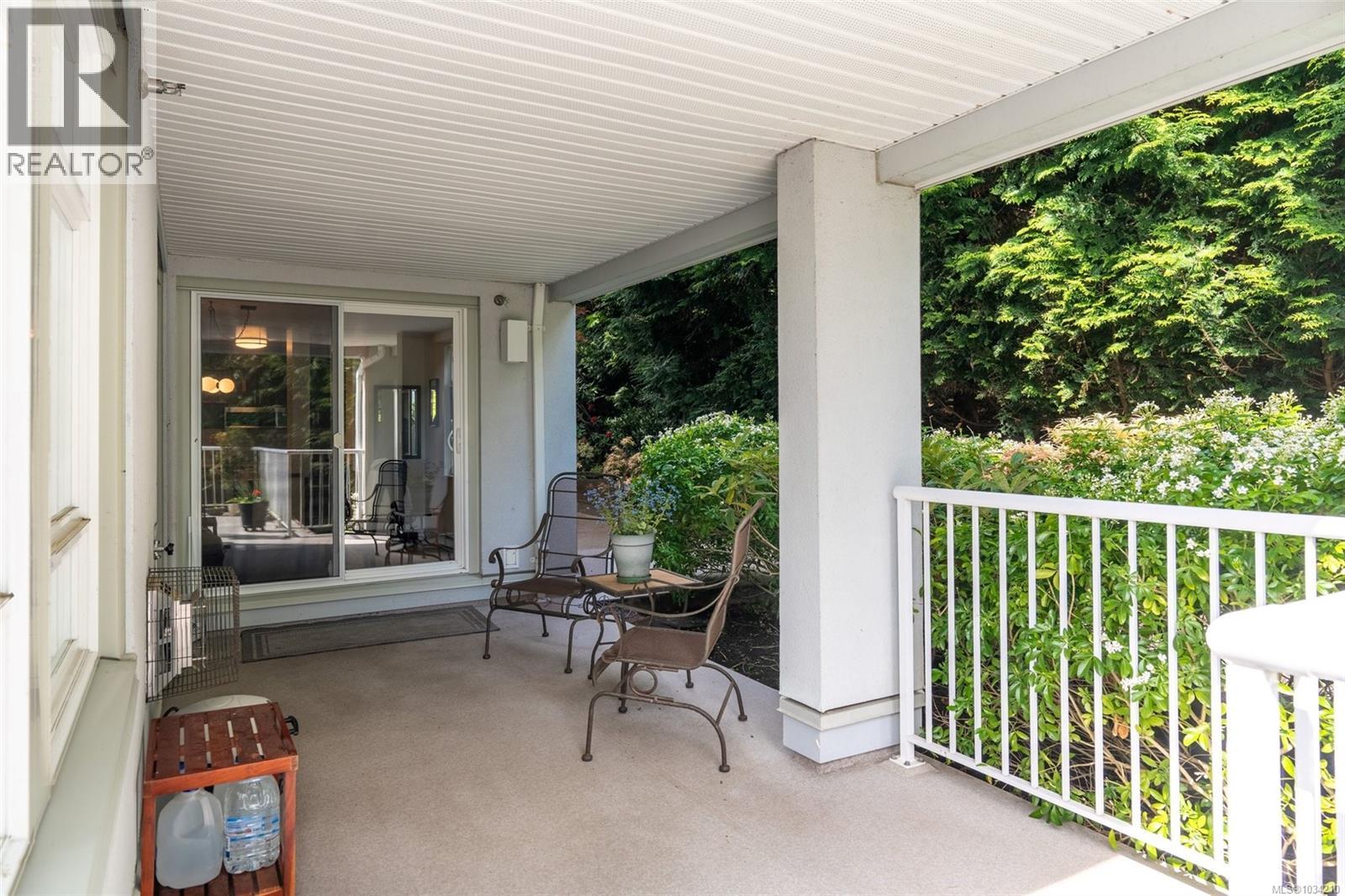 209 5110 Cordova Bay Road, Saanich