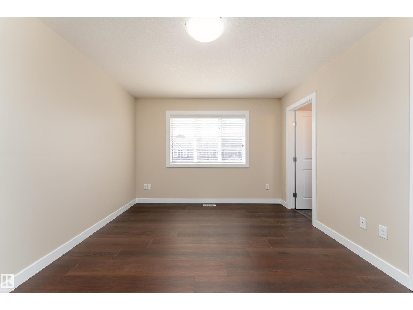 #17 5260 TERWILLEGAR BV NW - 20