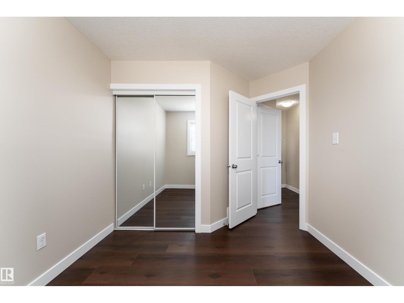 #17 5260 TERWILLEGAR BV NW - 27