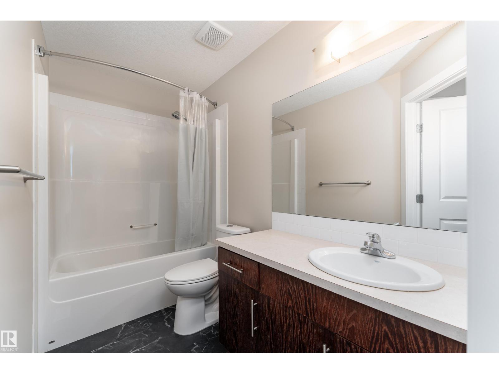 #17 5260 TERWILLEGAR BV NW - 28