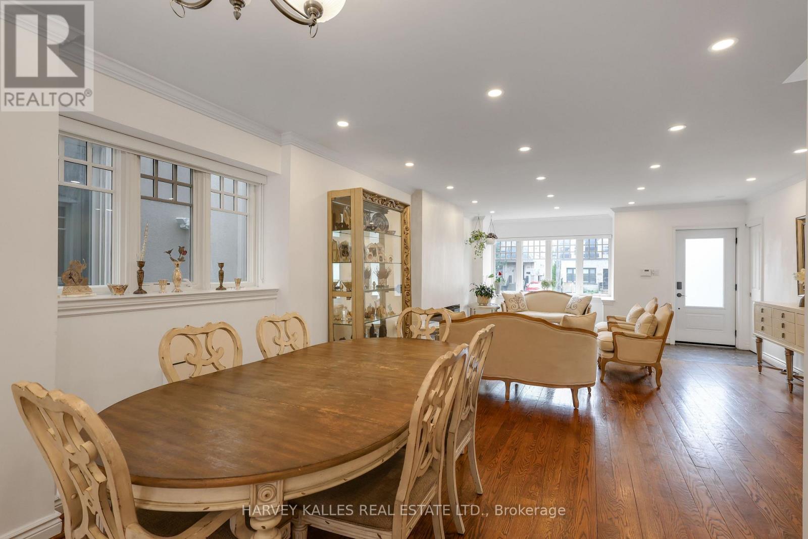 204 BROOKE AVENUE - 10