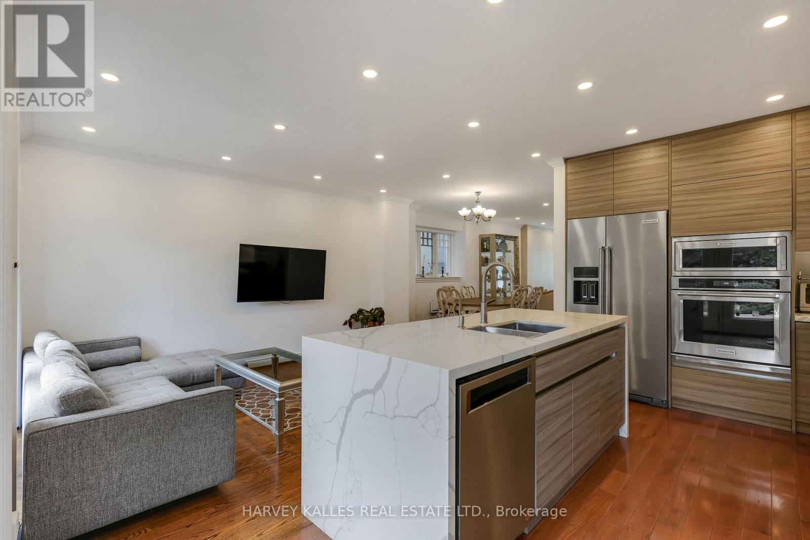 204 BROOKE AVENUE - 17