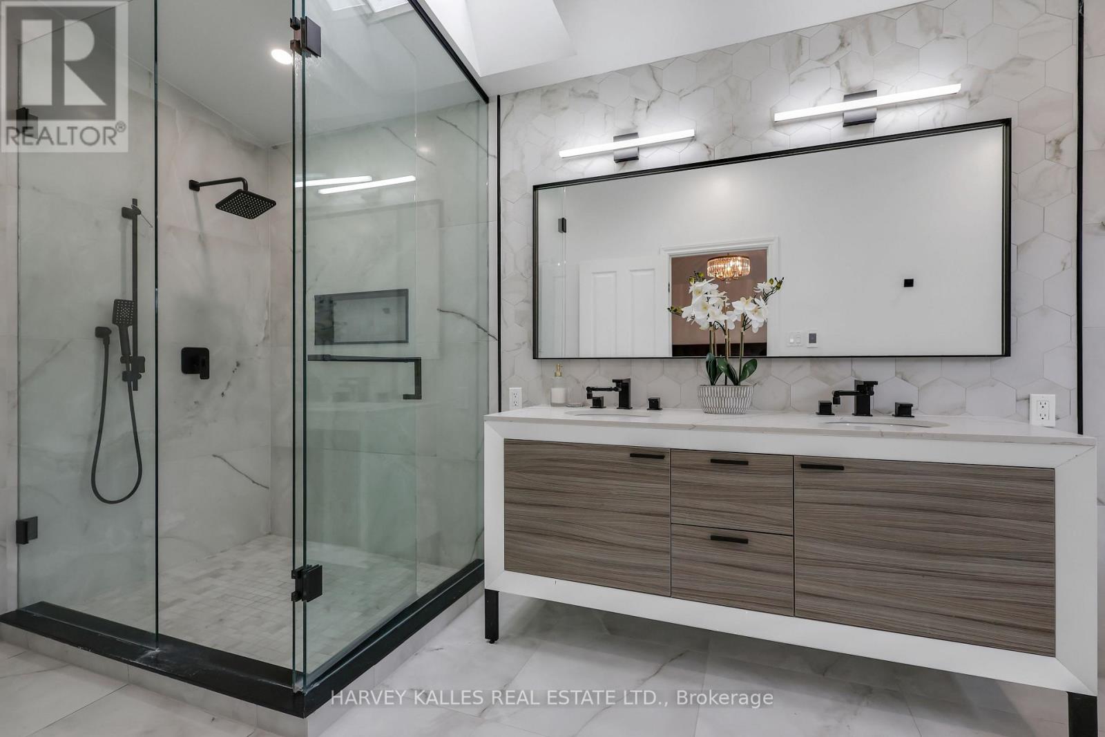 204 BROOKE AVENUE - 32