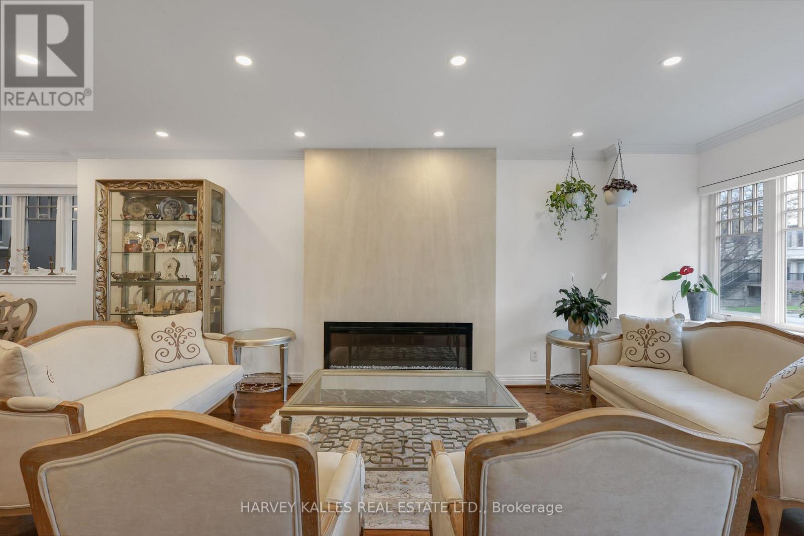 204 BROOKE AVENUE - 5