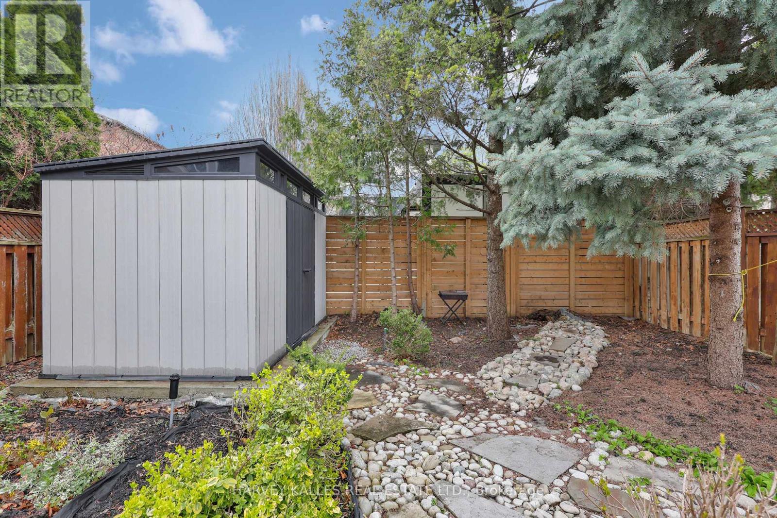 204 BROOKE AVENUE - 48