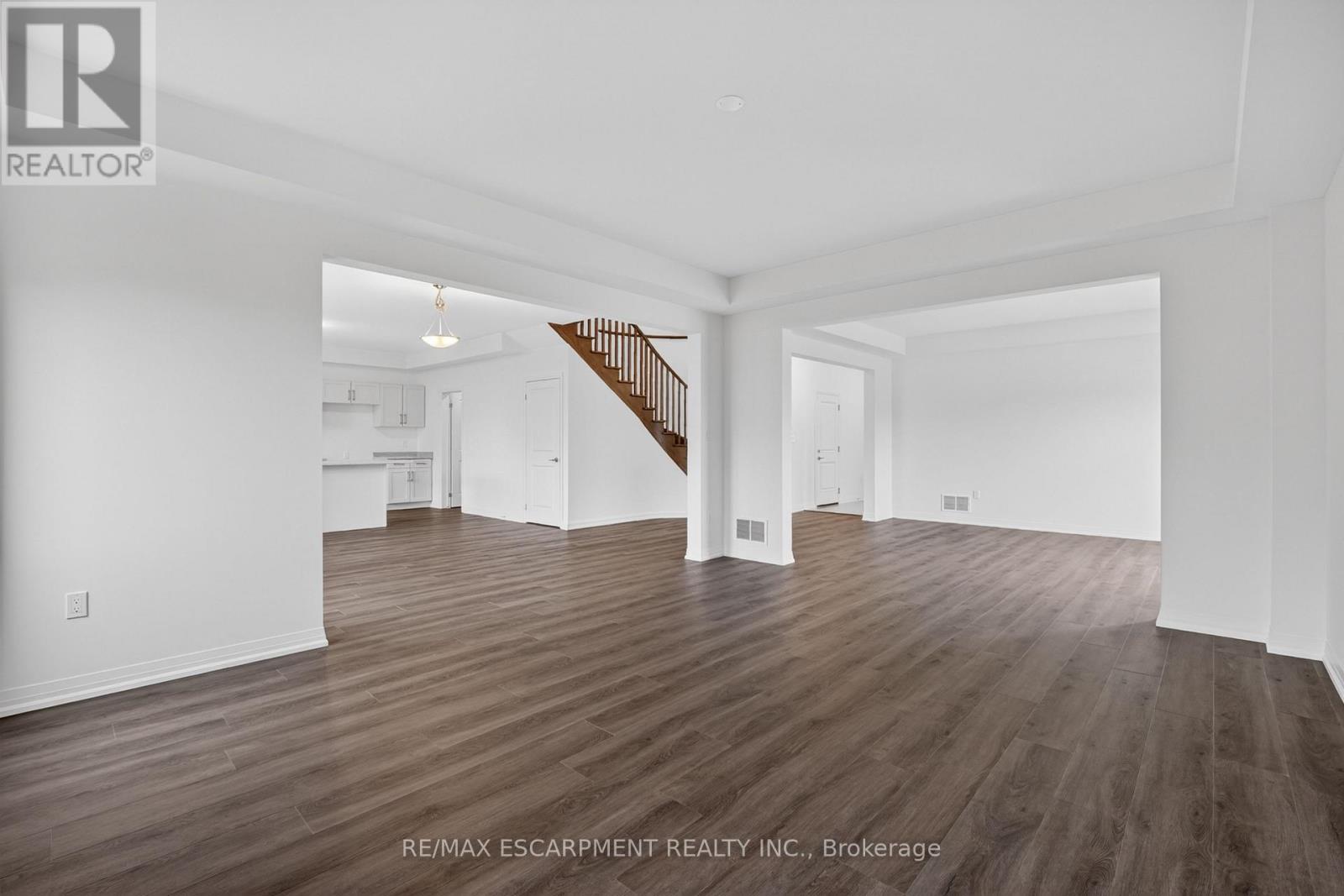 1034 KRAFT ROAD N - 11