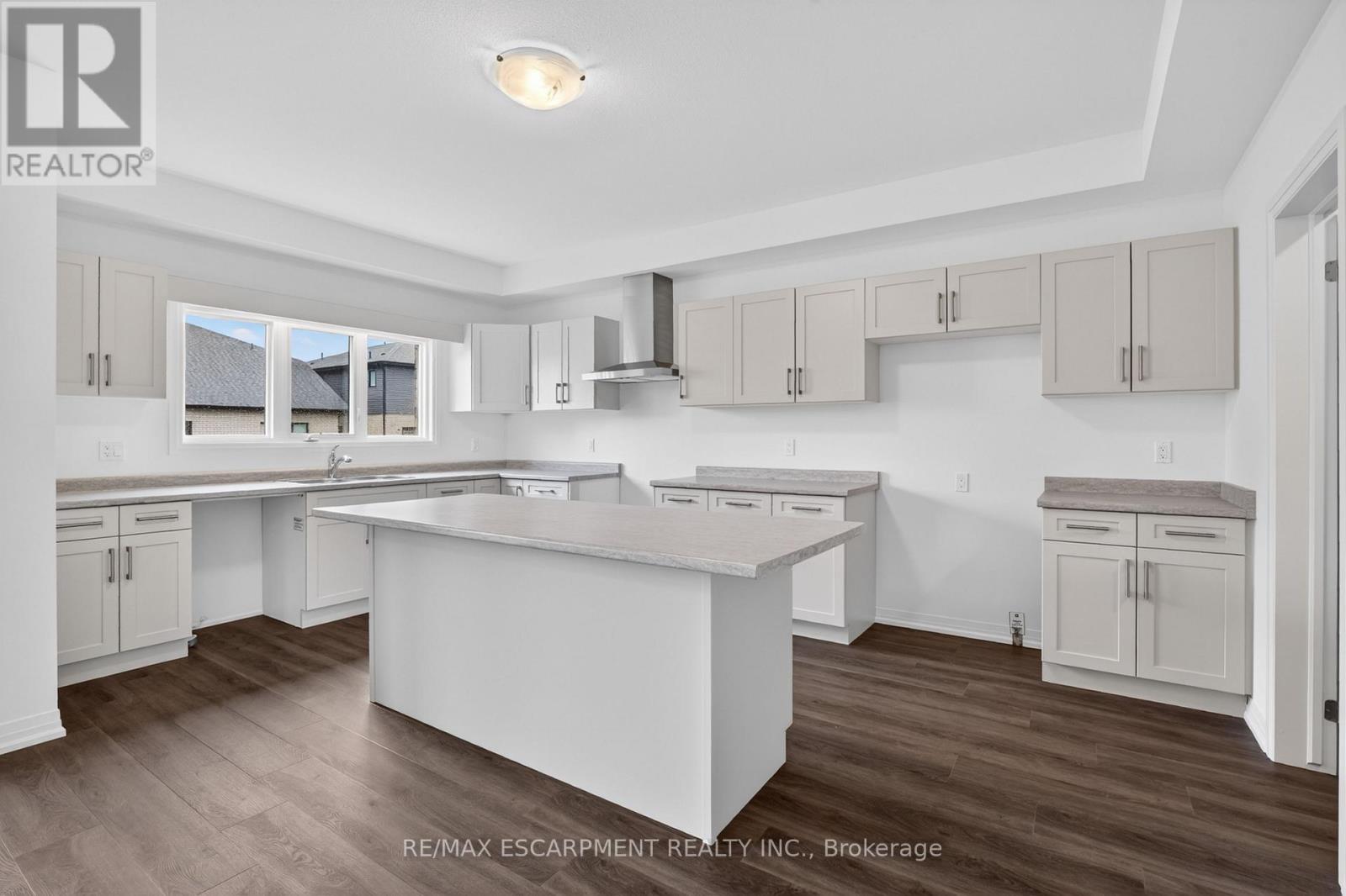 1034 KRAFT ROAD N - 14