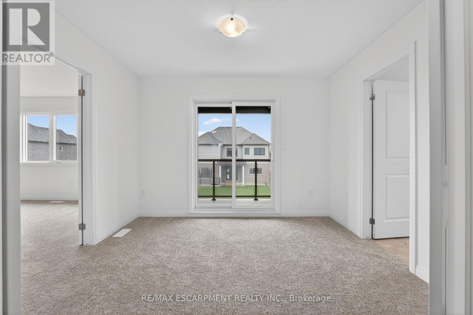 1034 KRAFT ROAD N - 23