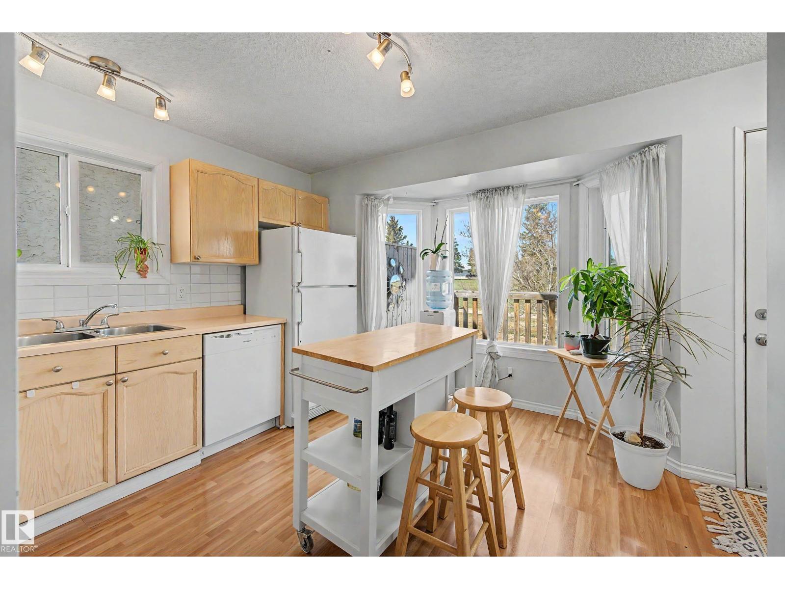 #129 5 ABERDEEN WY, Stony Plain